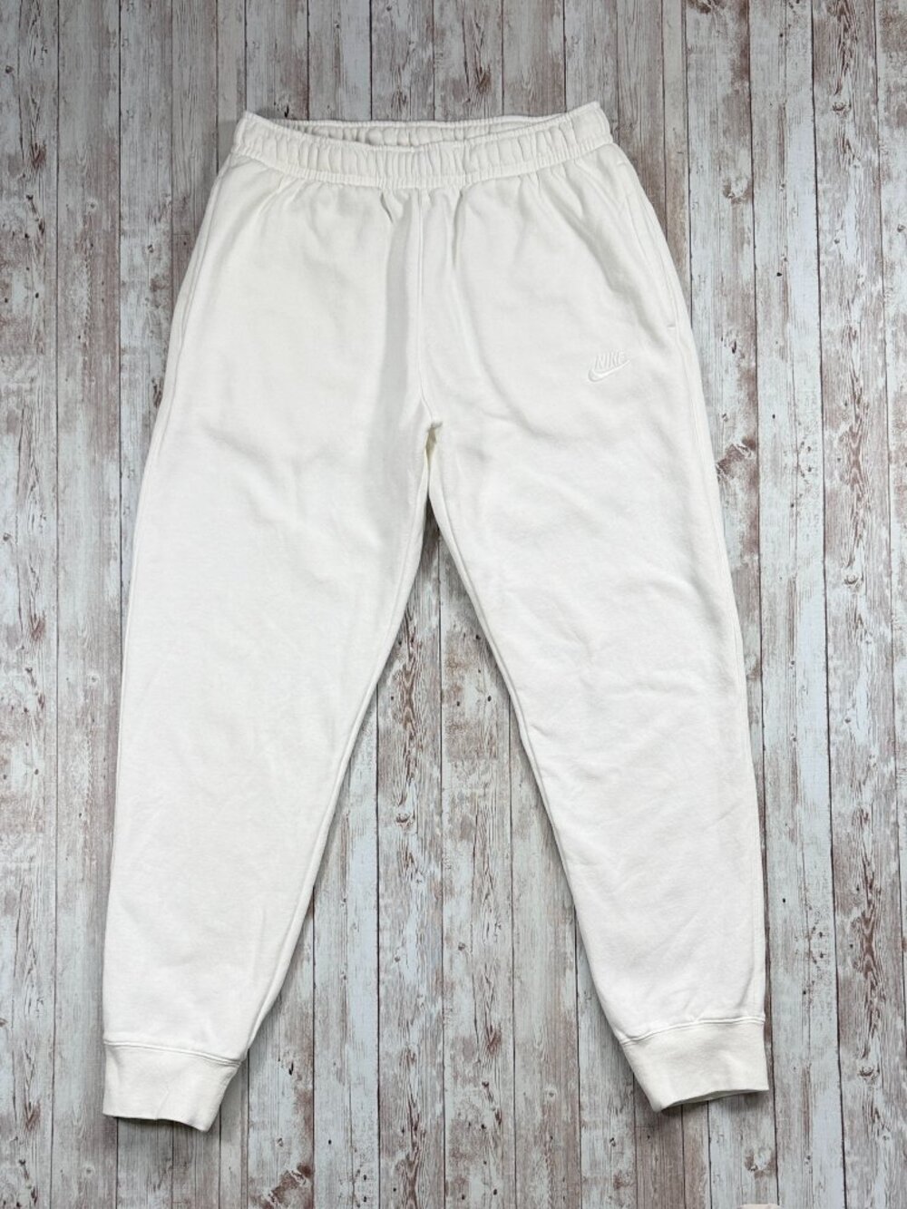 Nike Sportswear Club Fleece Joggers Men's sz Medium Off White Sail Pockets Logo